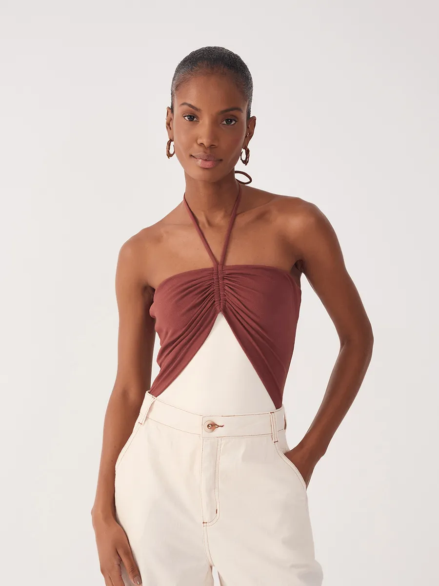 Blusa de grife em promoção
