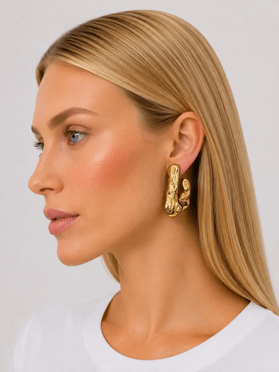 Zinzane, Brinco Argola Orgânica Martelada - Dourado