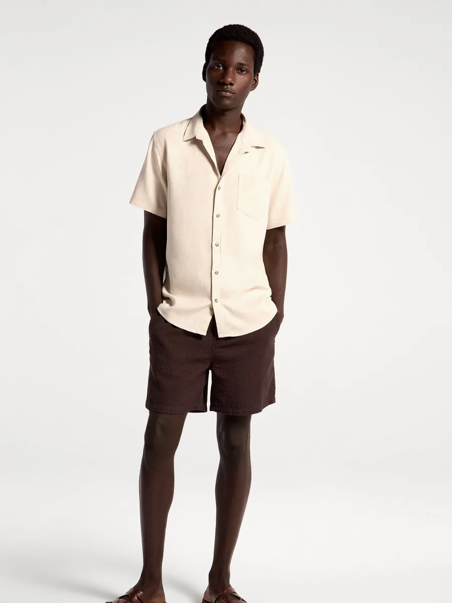 Hering Adulto, Bermuda Masculina Reta Texturizada - Marrom