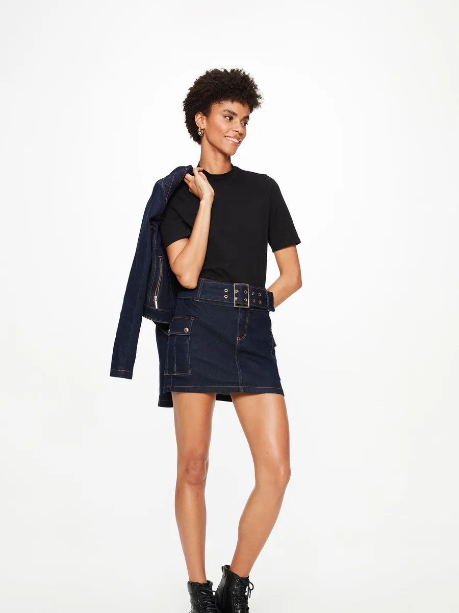 Damyller, Saia Jeans Curta com Bolsos e Cinto