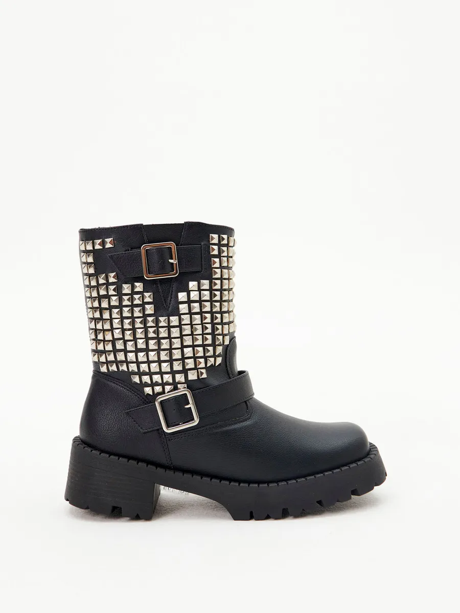 My Ft, Bota Cano Curto com Rebites