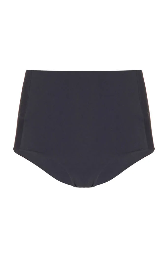 Carol Bassi, Hot Pants Emy Black